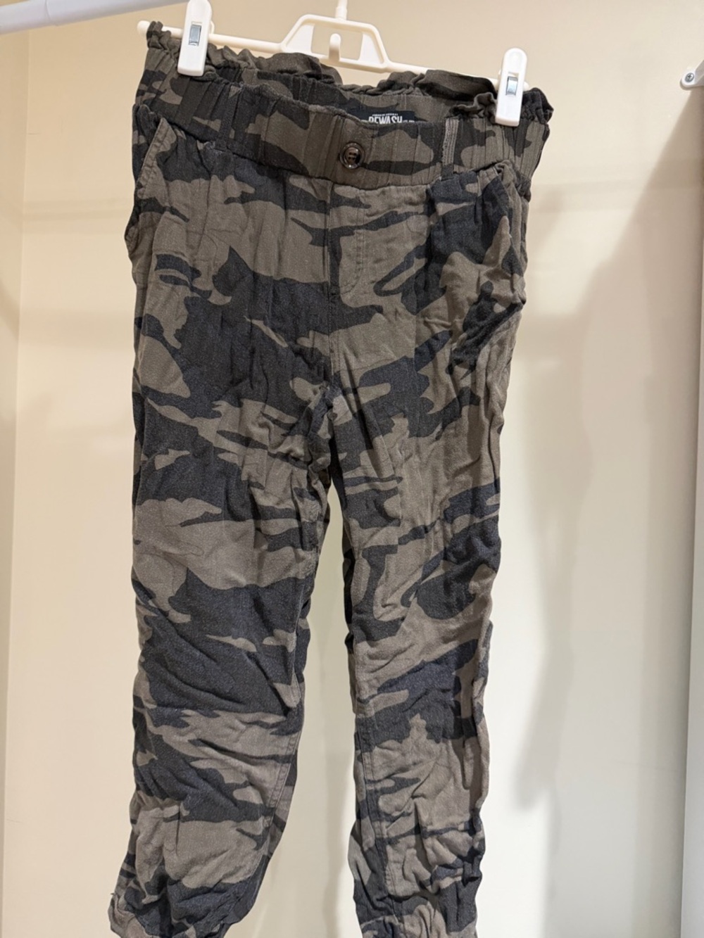 Rewash Women's Camo Cargo Pants - Olive & Black